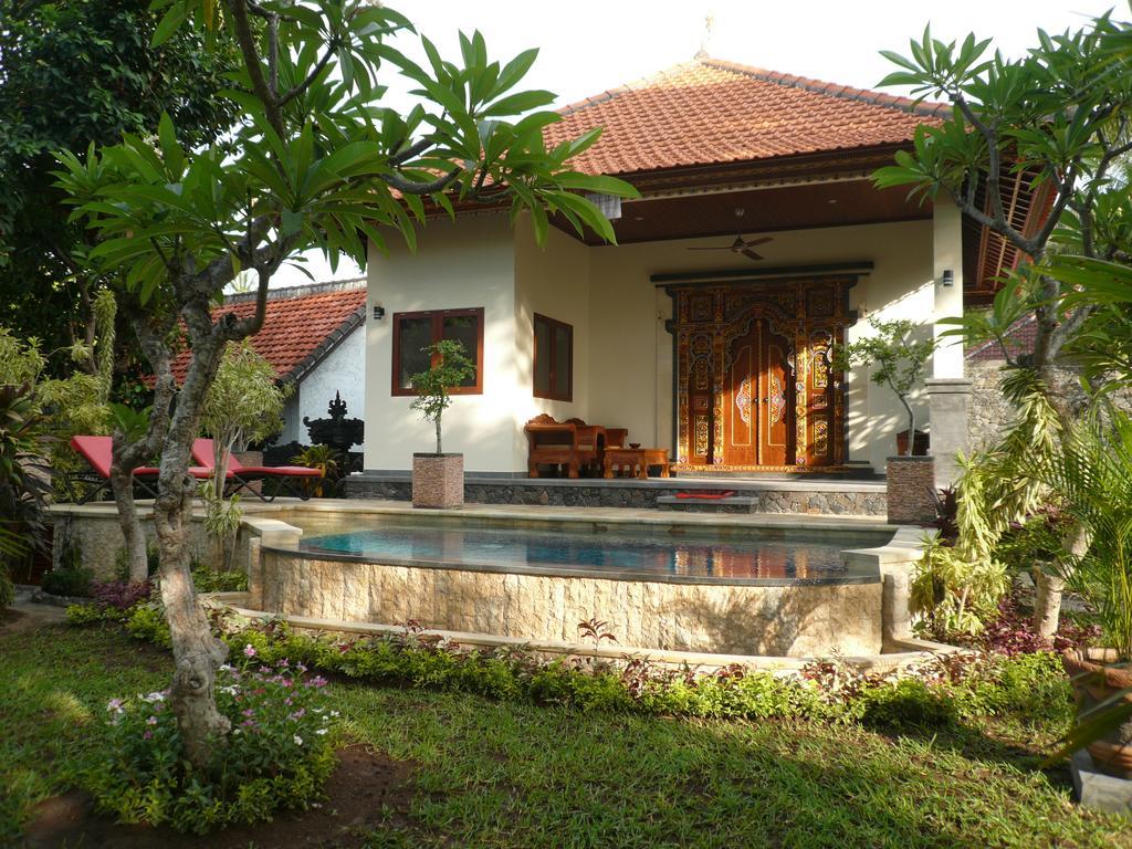 Di Abian Villas Amed Buitenkant foto
